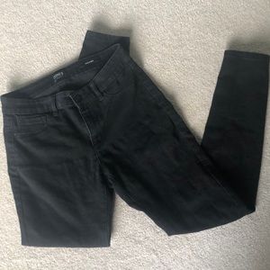Jones NY Black Essex Skinny Jeans